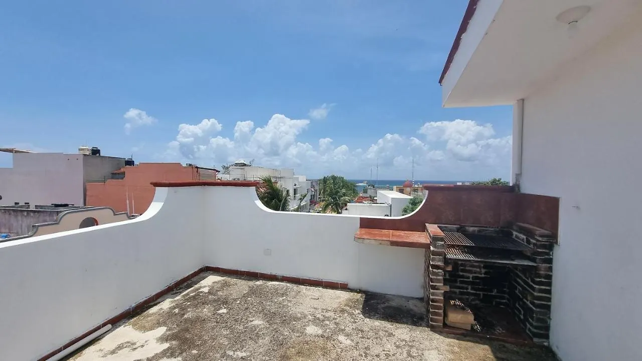 A Una Calle Del Ado 5Ta Avenida Playa del Carmen 0*,  Mexico