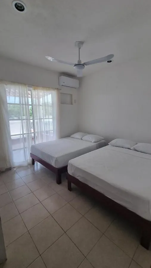 Apartment A Una Calle Del Ado 5Ta Avenida Playa del Carmen